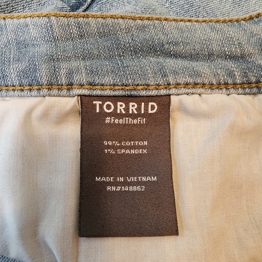 Torrid High Rise Ankle Crop Classic Denim, Size 14 - Picture 3 of 9